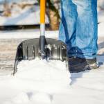 Почему пластиковые лопаты для чистки снега так популярны?